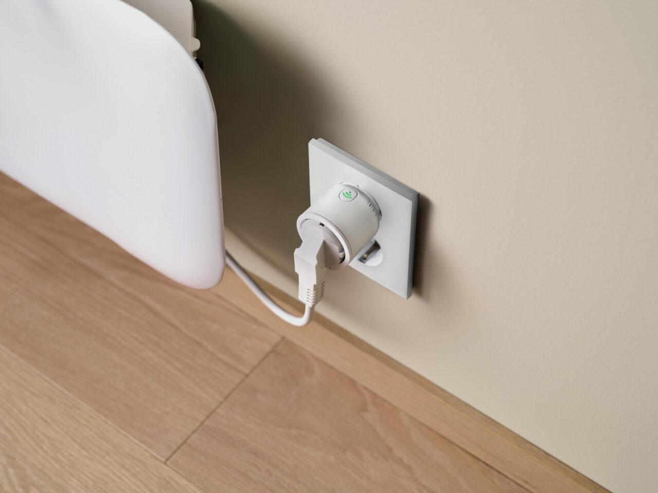 MILLSMARTPLUG_styling_ean_7090019824875