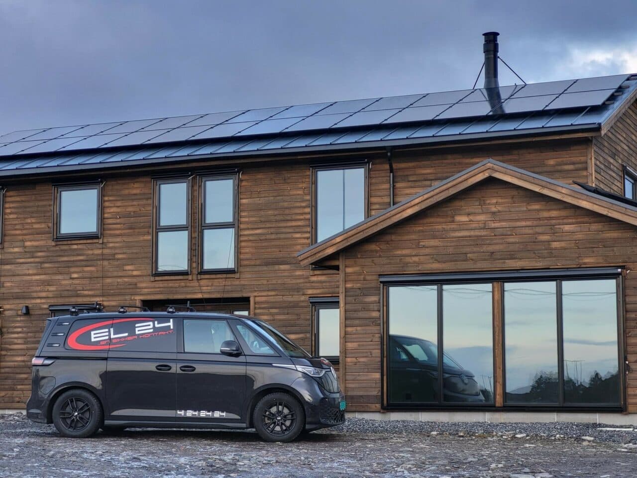 solcelle el 24_med bil